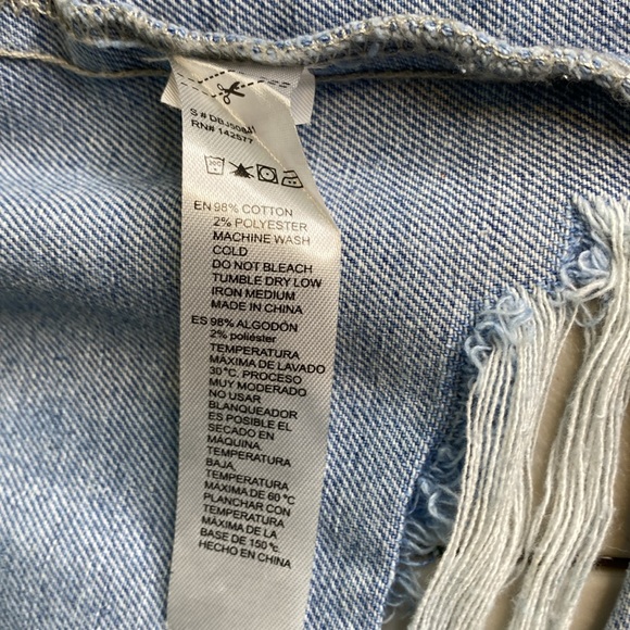 Denim Blvd Los Angeles Jean Jacket Women’s  Medium Distressed Cropped Boho - Picture 10 of 11